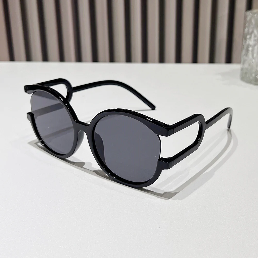 Chic Round Frame Sunglasses